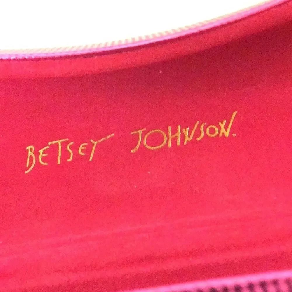 Betsy Johnson eyeglasses case hot pink golden logo